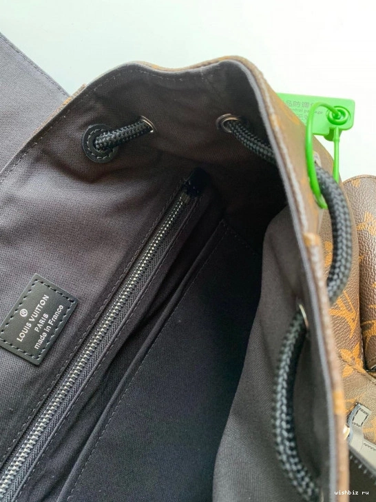 WIS VUITTON LOUIS CHRISTOPHER BACKPACK 0225